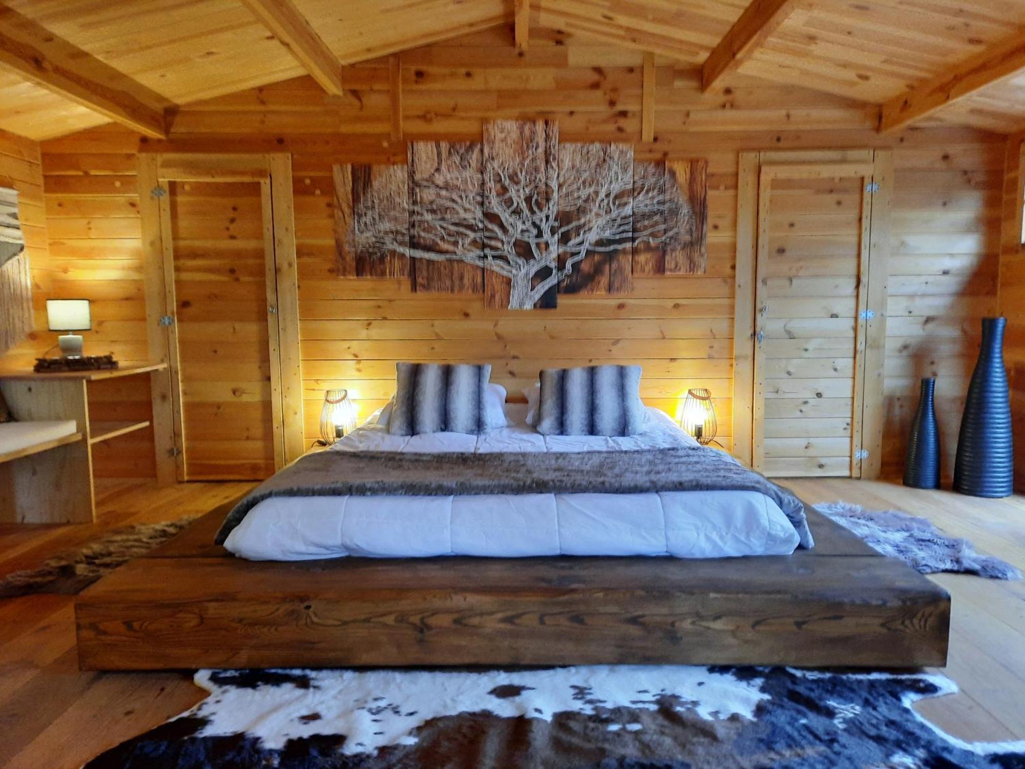 Domaine De La Vitarelle Glamping Villaniere Exterior photo